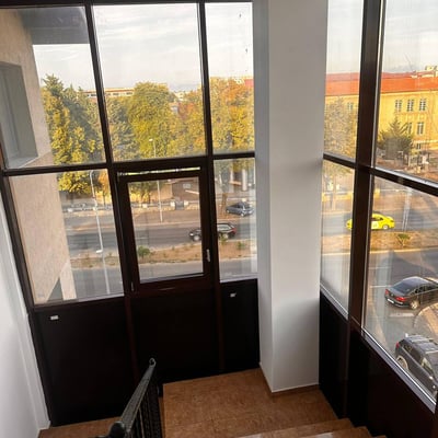 Location d’un appartement chaleureux de 2 pièces, 55 m², Faleza Nord, Constanța, Roumanie